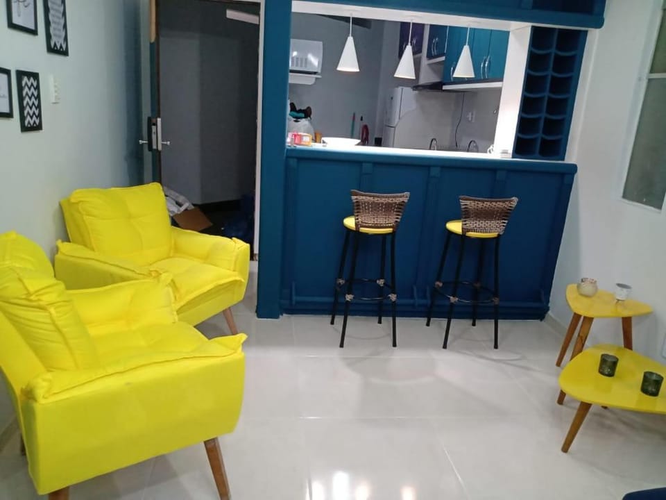 Apto orla de Salvador todo novo e mobiliado Jd Armação Apartment in Salvador