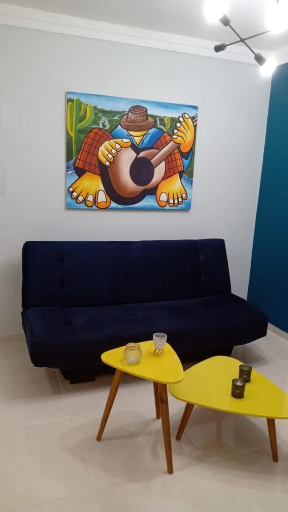 Apto orla de Salvador todo novo e mobiliado Jd Armação Apartment in Salvador