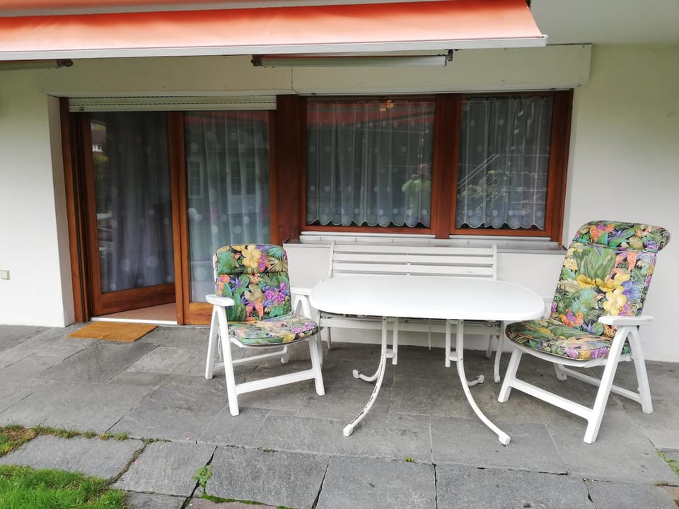 Patio, Facade/entrance, Summer, Balcony/Terrace, Seating area, Garden view