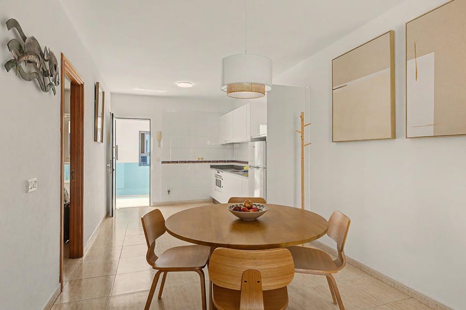 Property building, Kitchen or kitchenette, Living room