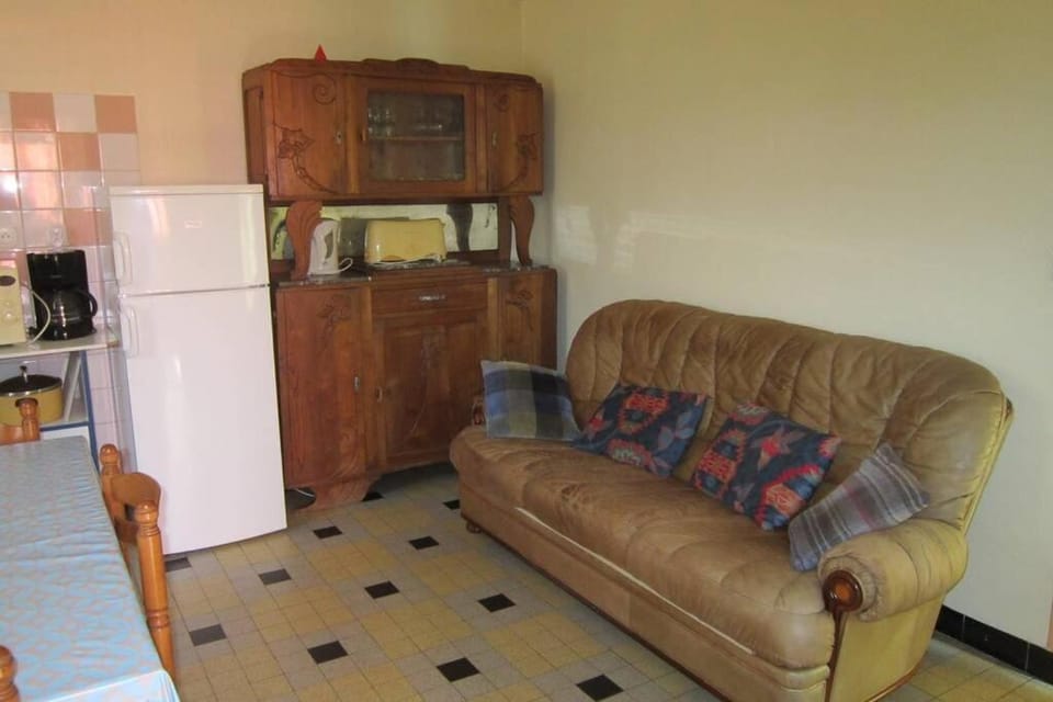 Appartement RDC maison de village Apartment in Catalonia
