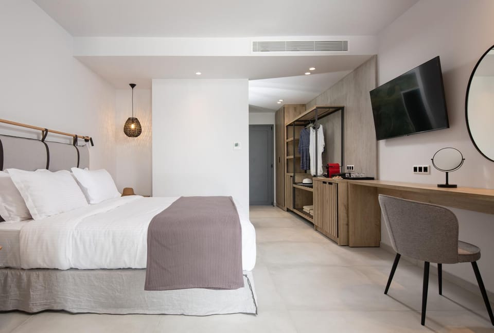 Lagomandra Luxury Suites with Private Pools Resort in Halkidiki