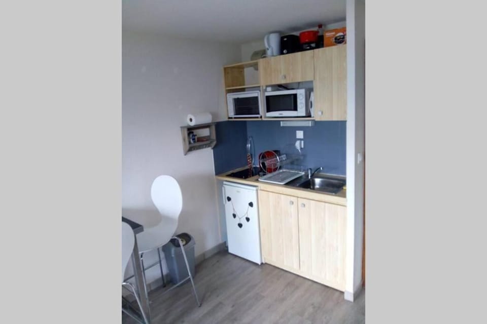 Au Pied des Pistes B31, Chaleureux studio 4 pers, vue sur la vallée imprenable avec WIFI, DRAPS NON COMPRIS Apartment in Haute-Savoie
