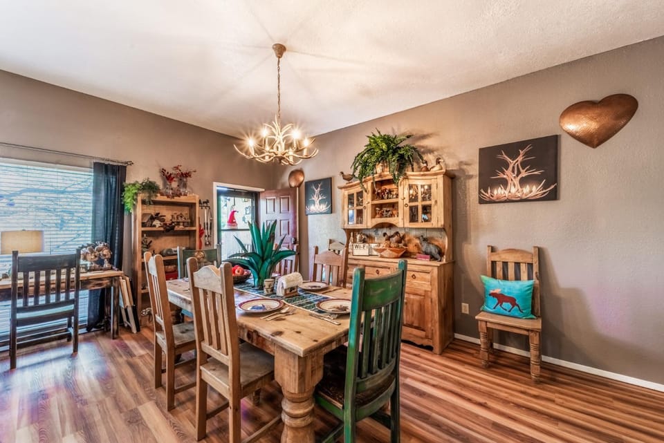 Dining area, furniture