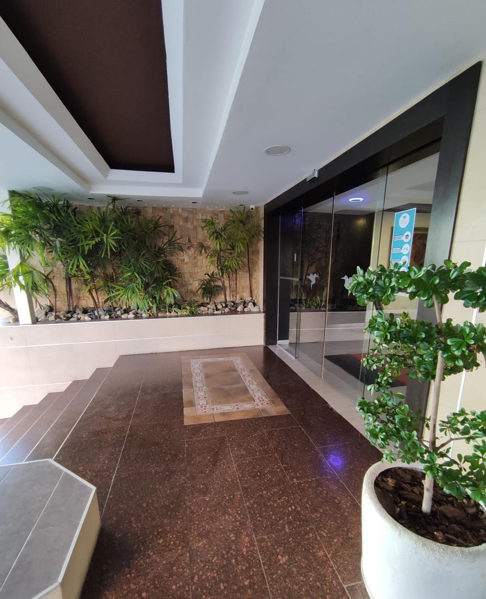 Facade/entrance, Lobby or reception
