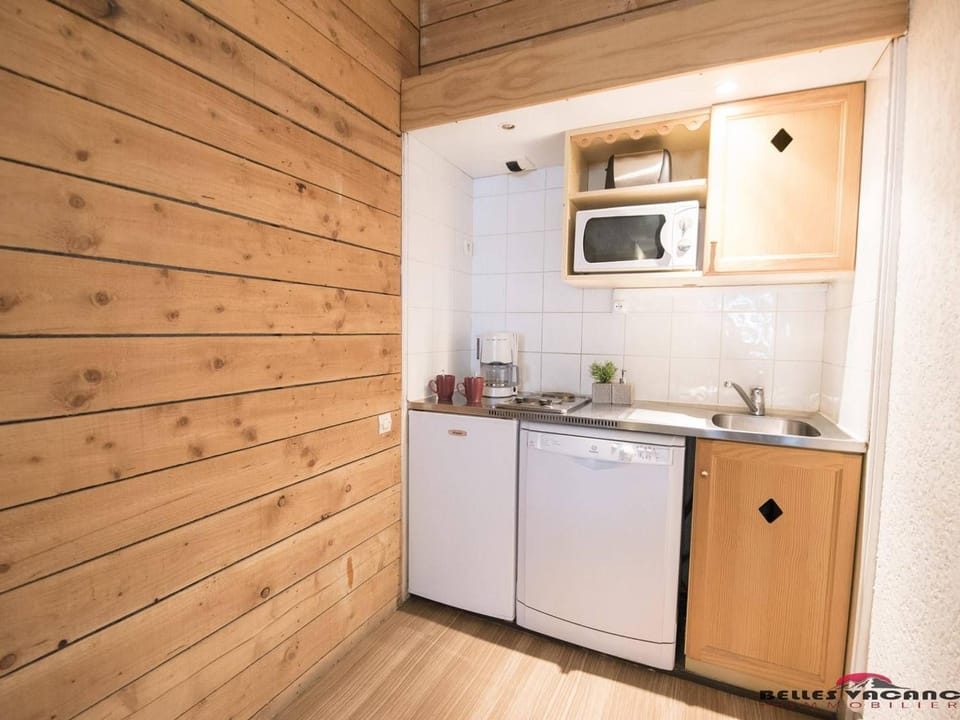 Appartement Cozy avec Sauna, Piscine et Proche des Thermes, 4 Pers. à Saint-Lary Village - FR-1-296-328 Apartment in Saint-Lary-Soulan