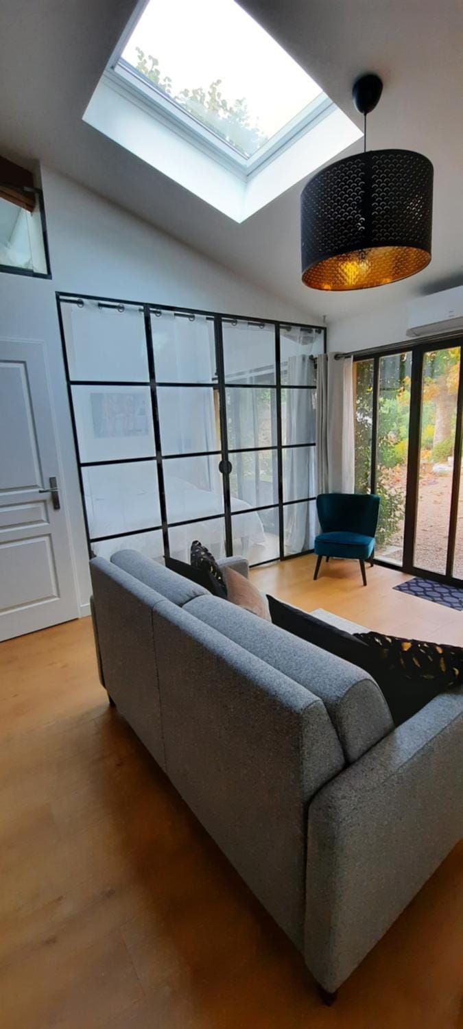 La Parenthèse, Rez de jardin indépendant, 4 étoiles Apartment in Auvergne-Rhône-Alpes