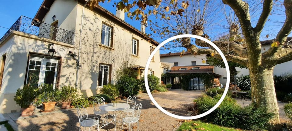 La Parenthèse, Rez de jardin indépendant, 4 étoiles Apartment in Auvergne-Rhône-Alpes