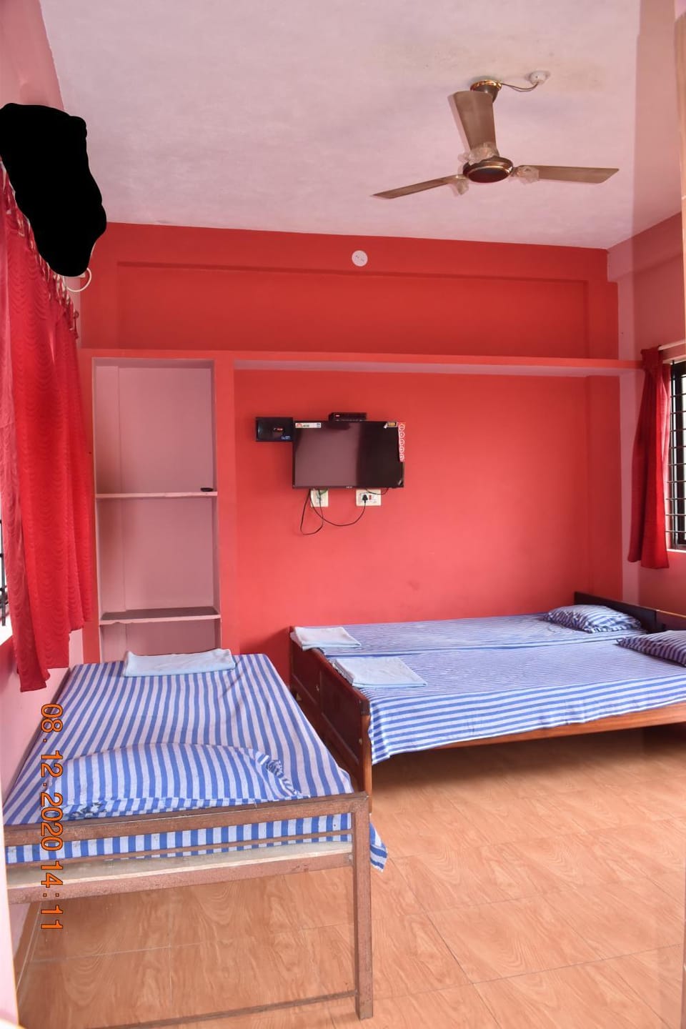 Photo of the whole room
