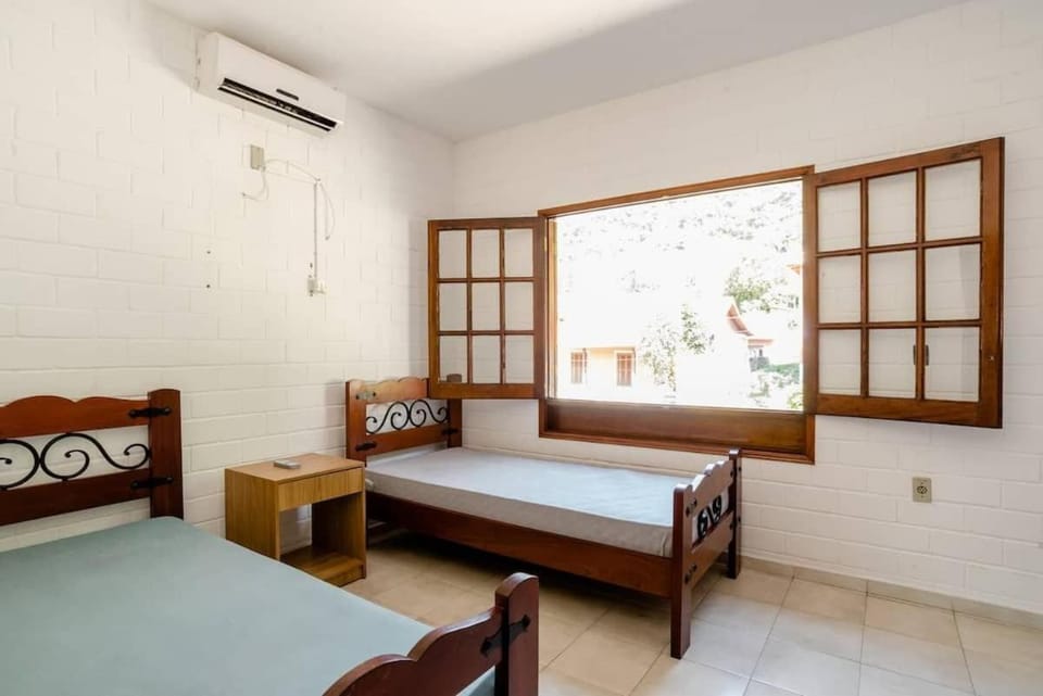 Bare Beach House - 189 sqm home 600m from the beach House in São Sebastião