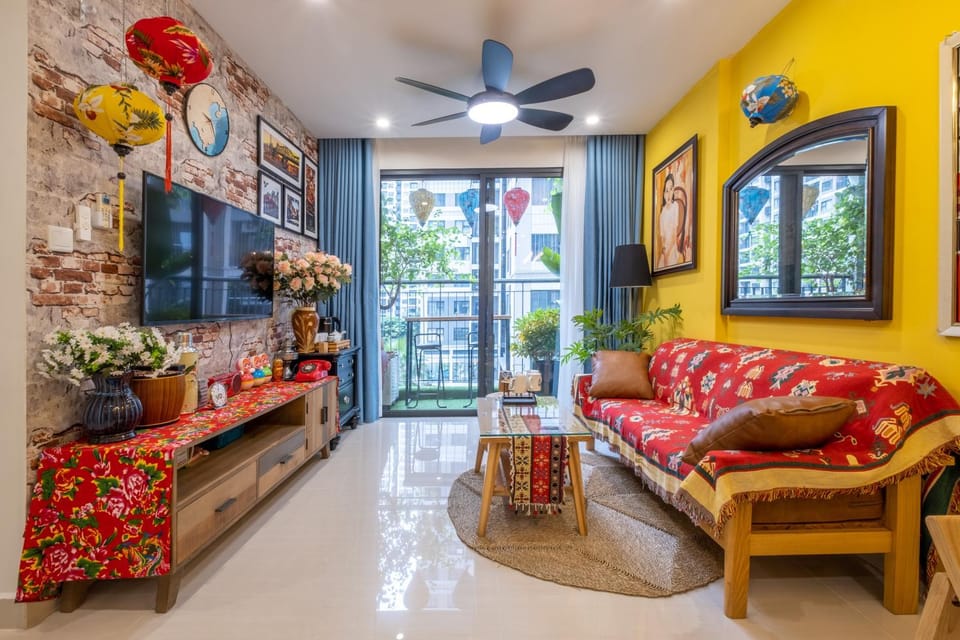 Hoài Niệm Corner Apartment in Laos