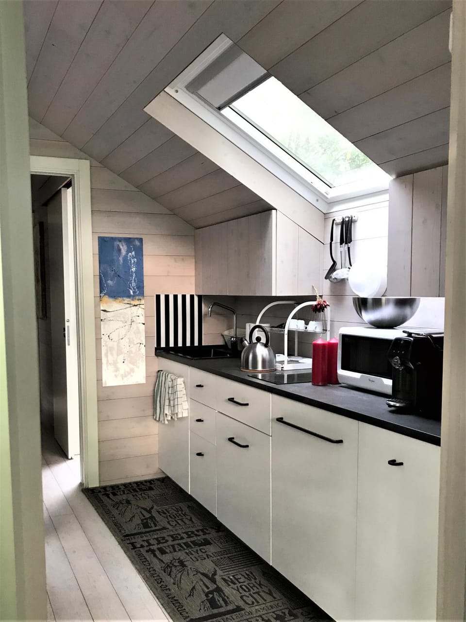 Coffee/tea facilities, Kitchen or kitchenette