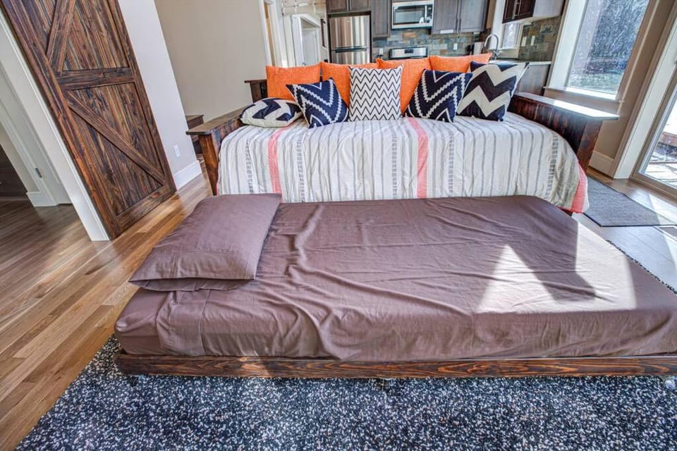 Newly built Modern Chalet Duplex - 1 House in Mount Hood Village