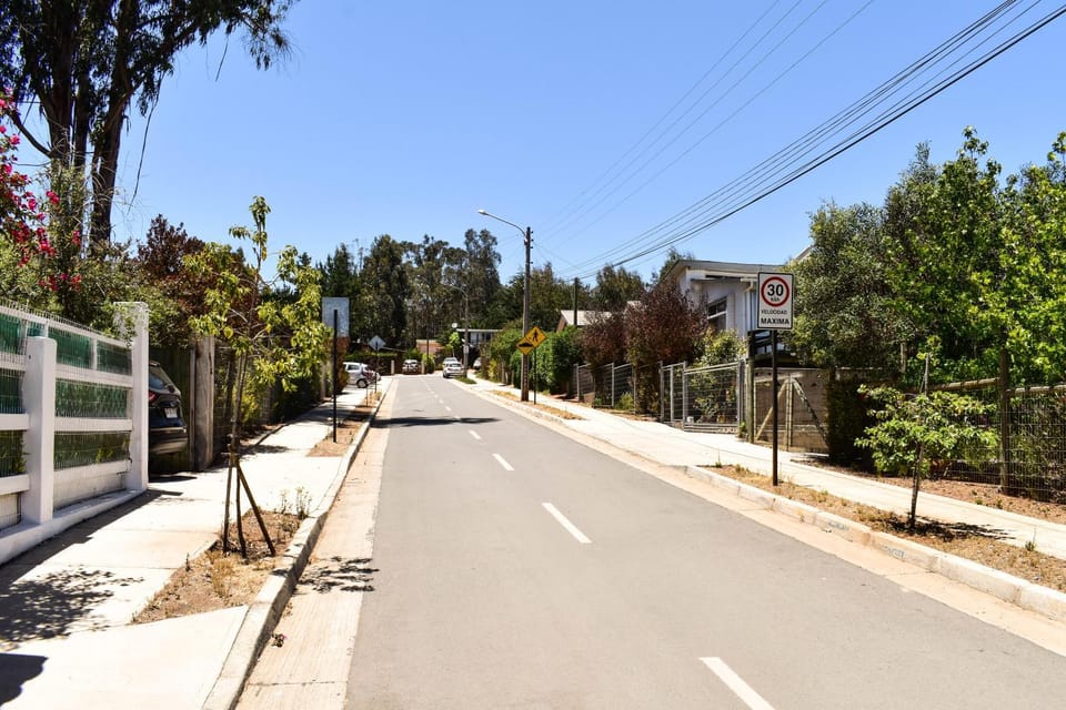 Neighbourhood, Street view