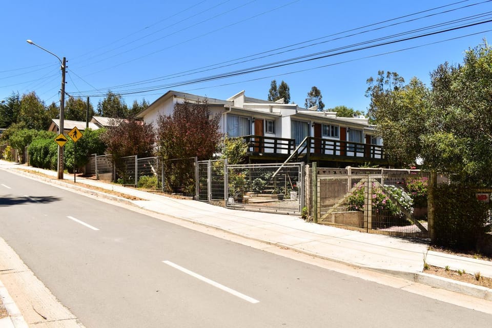 Property building, Neighbourhood