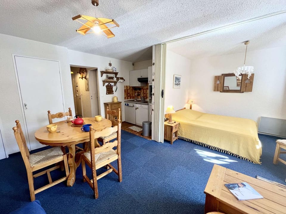 Studio cabine + coin nuit, 6 couchages, Vars Les Claux, proche pistes et commerces - FR-1-330B-174 Cabin in Piedmont