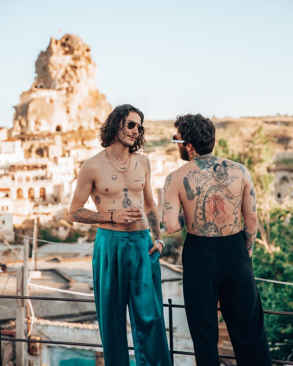 Day, People, Natural landscape, View (from property/room), Balcony/Terrace, City view, Entertainment, group of guests, Quiet street view