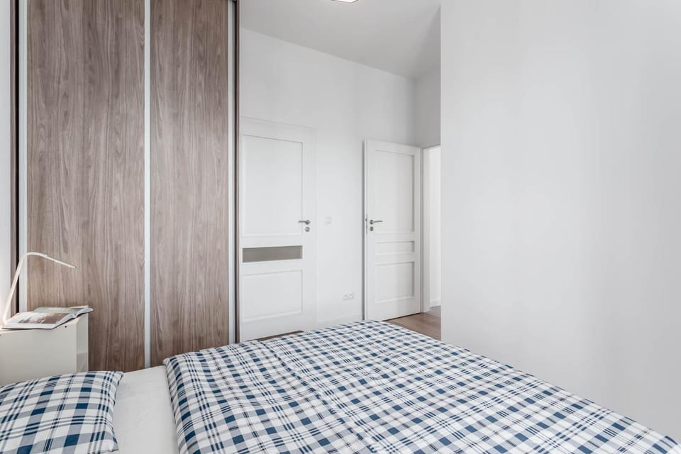 Bedroom, wardrobe