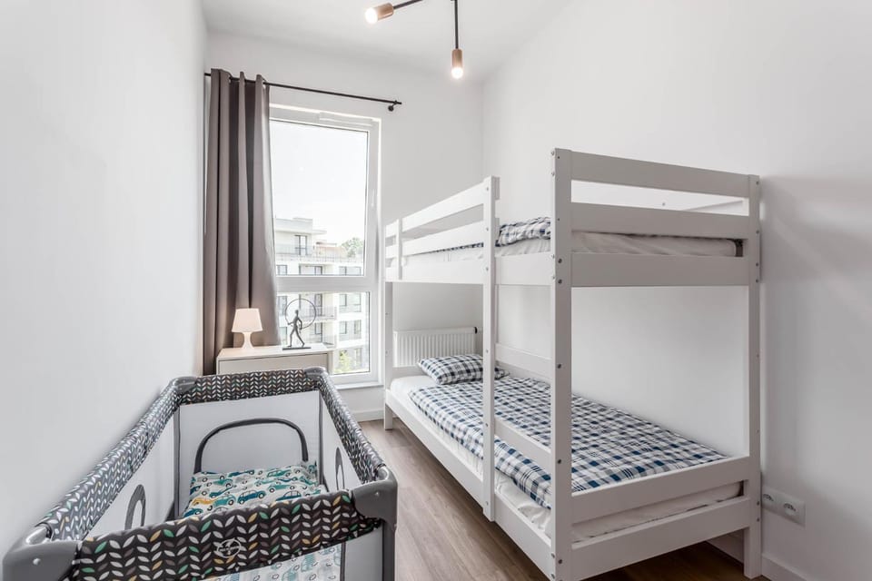 Bedroom, cot, bunk bed