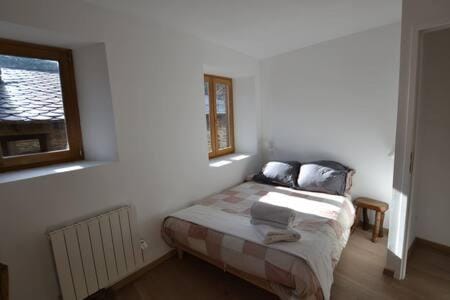 Skyfall Maison Apartment in Ripollès