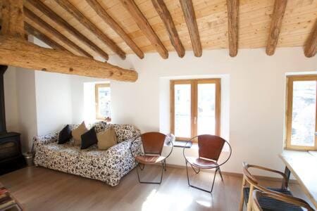 Skyfall Maison Apartment in Ripollès