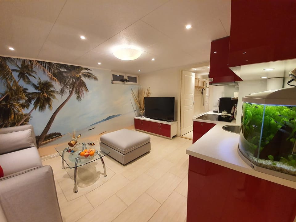 Cozy apartment with garden Apartment in Huddinge