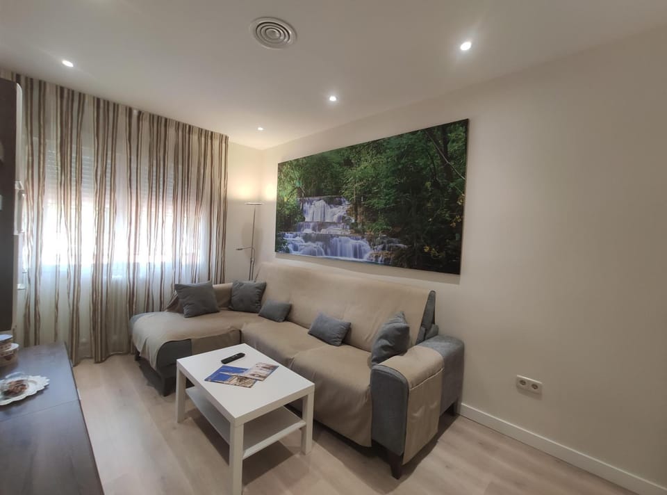 Lounge or bar, Seating area