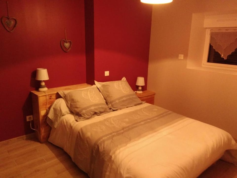 Gite le Nid du Poupet House in Jura