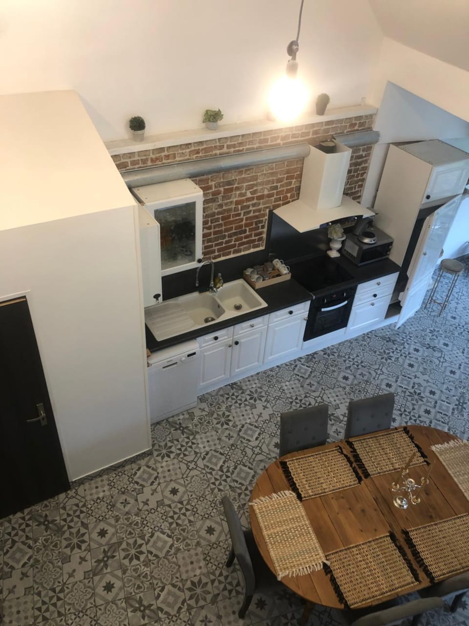 Kitchen or kitchenette