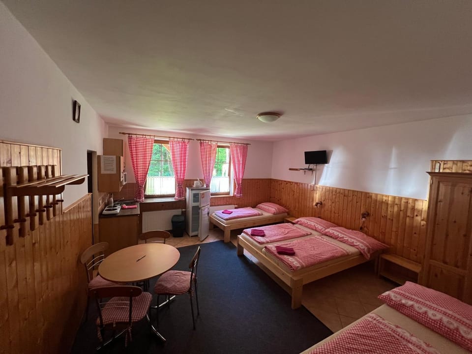 Apartmány U Švýcarského dvora Vacation rental in Lower Silesian Voivodeship