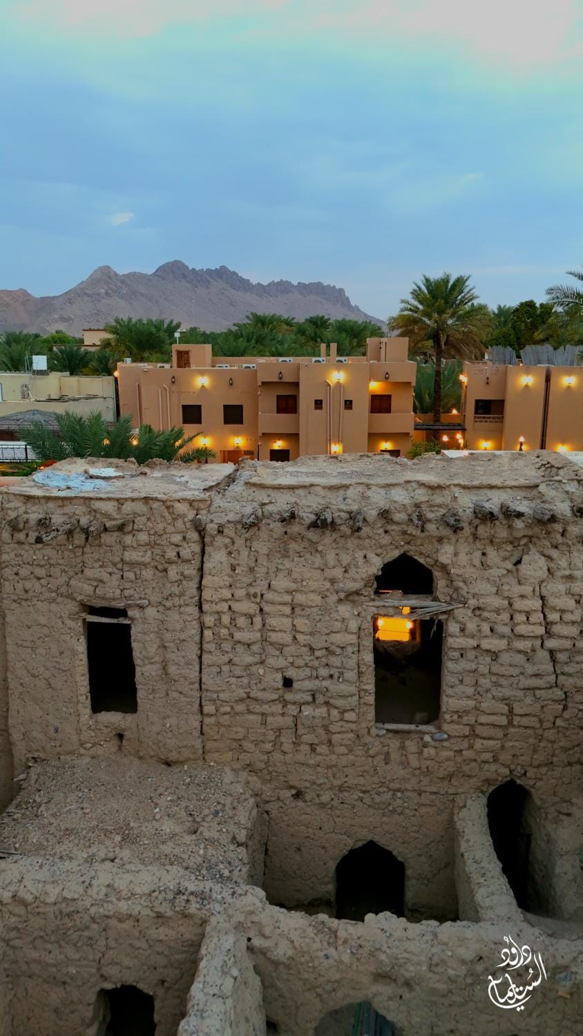 Property building, Natural landscape, Landmark view