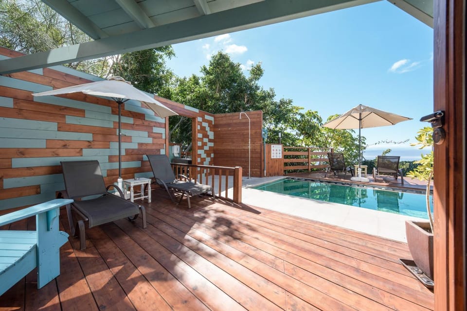 Living room, Swimming pool