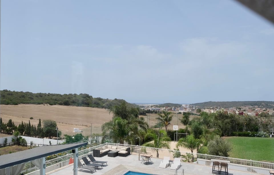 Day, Natural landscape, View (from property/room), Mountain view, Pool view