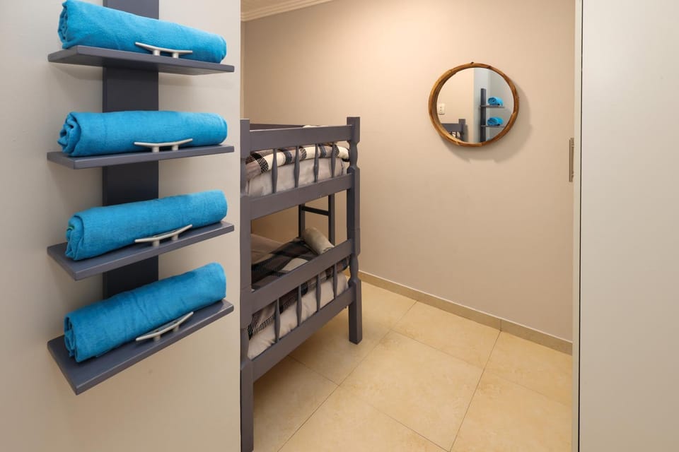 Bedroom, bunk bed, towels