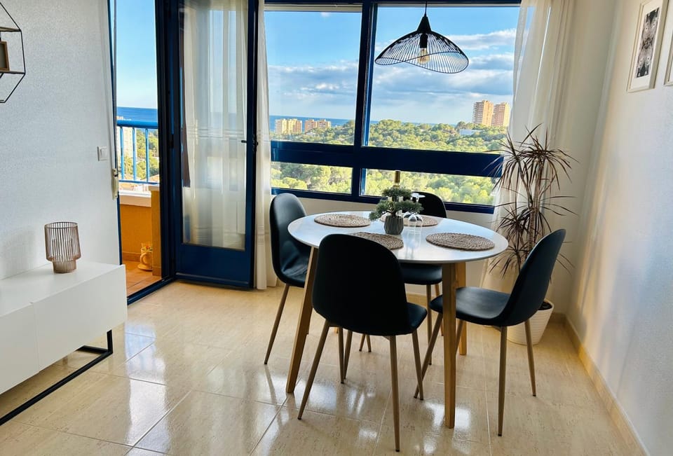 View (from property/room), Living room, Seating area, Dining area
