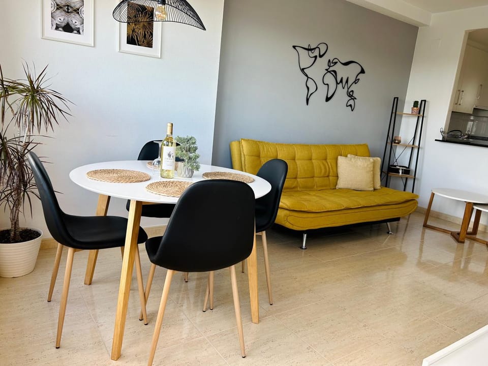 Living room, Seating area, Dining area