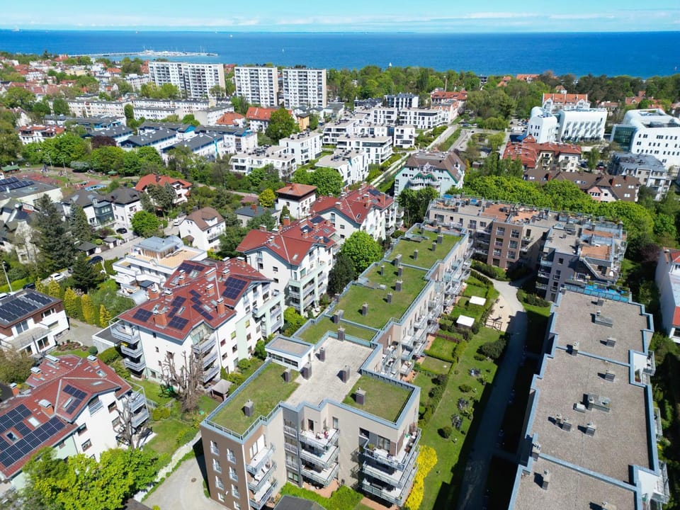 Property building, Day, Bird's eye view, City view, Location