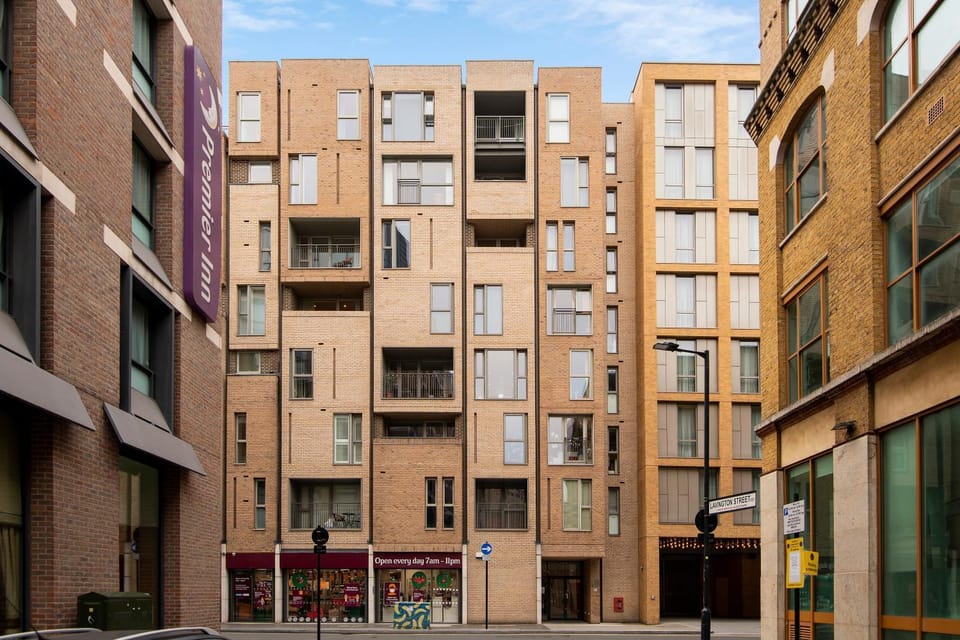 One Bed Serviced Apartment near South Bank by MySquare Apartment in London Borough of Southwark