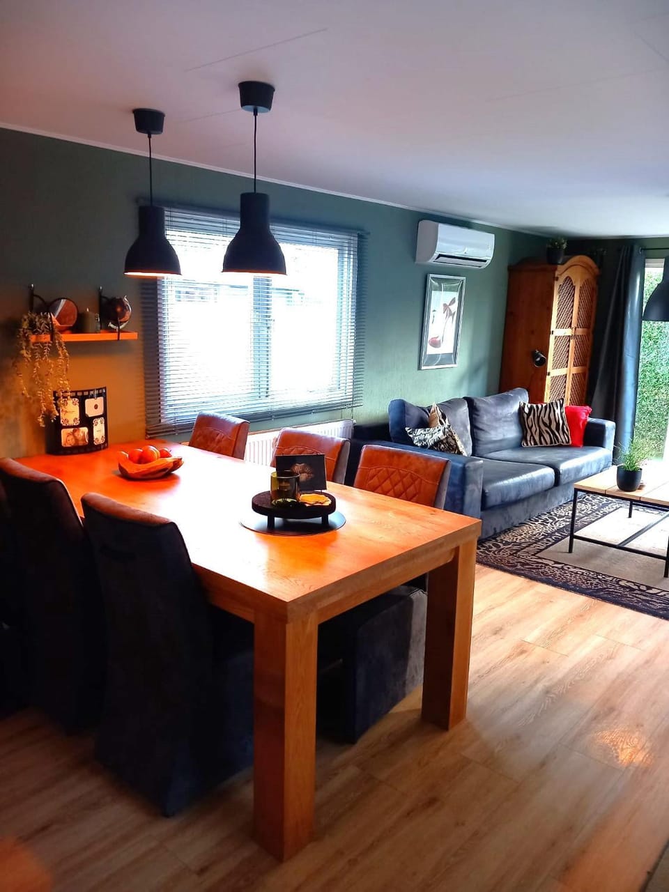 Kitchen or kitchenette, Living room, Dining area