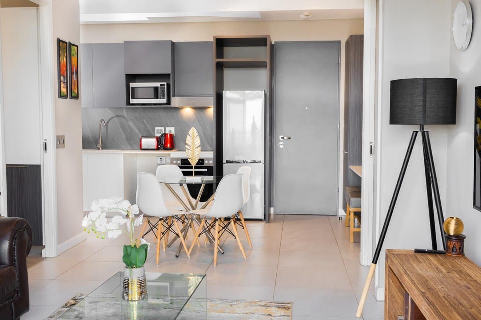 Kitchen or kitchenette, Living room, Dining area