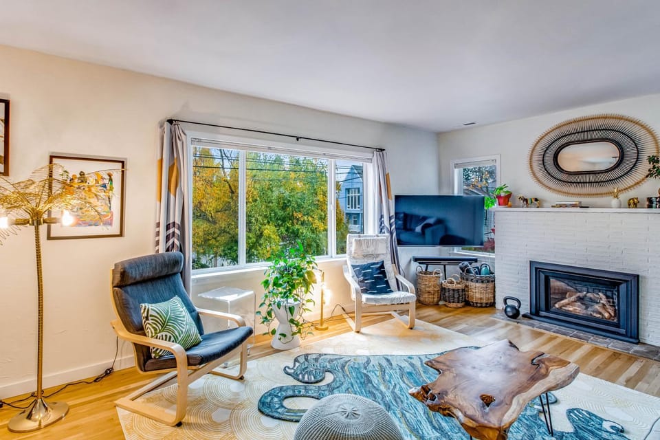 Northlake Excellence House in Lake Union