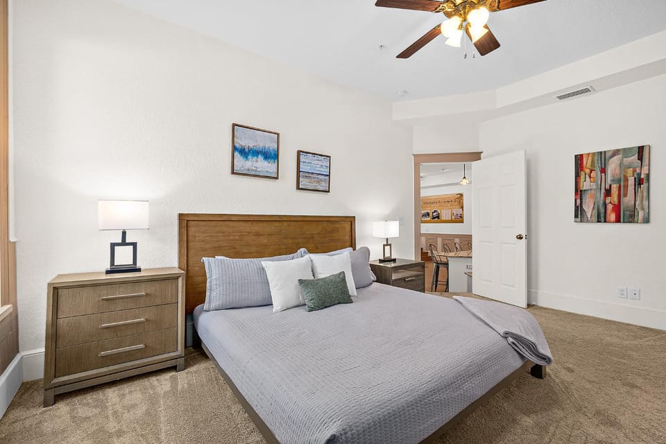 The Ray - 2nd Floor Historic Condo- Minutes Walk to Downtown House in Saint Augustine
