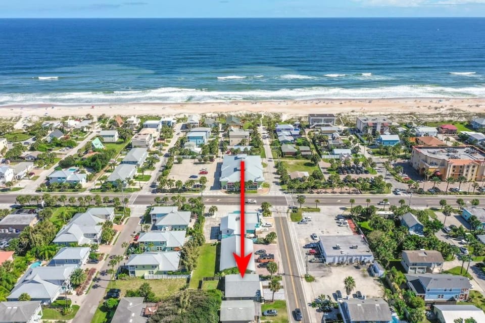 Déjà Blue - Steps to the Ocean! Apartment in Saint Augustine Beach