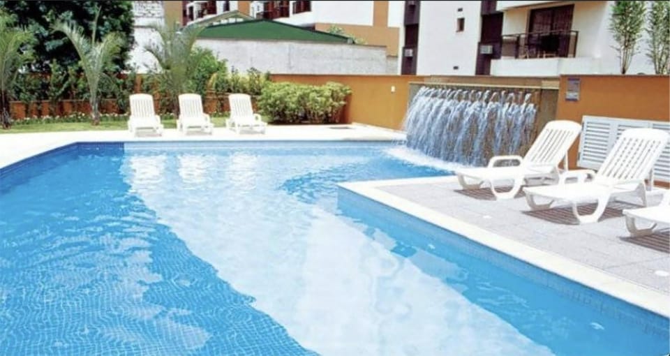 Swimming pool, Swimming pool
