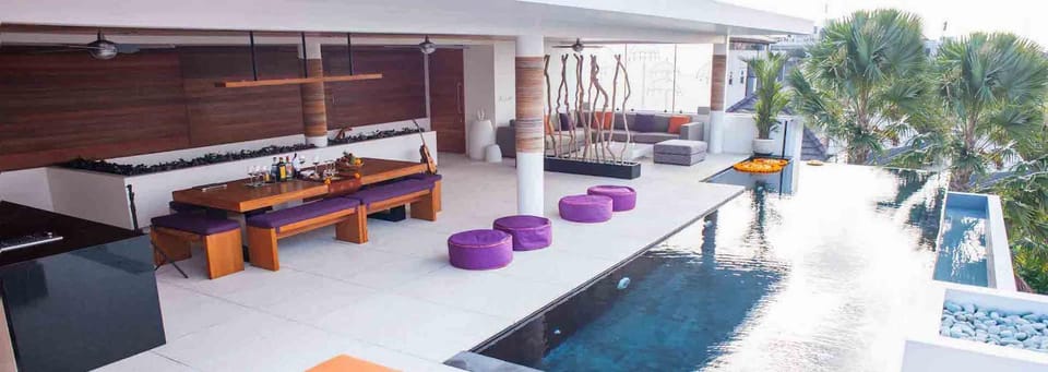 Pool view, Swimming pool