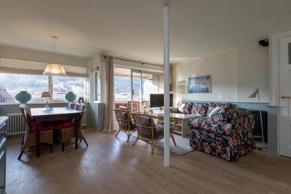 Welcome in - Appartement 'Duinoord' met balkon, nabij centrum Zoutelande I Duinweg 117-4 Apartment in Zoutelande