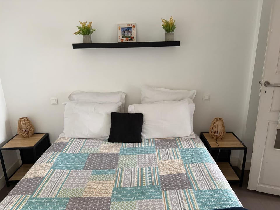 Appartement lumineux centre Pau proche château et gare Apartment in Pau
