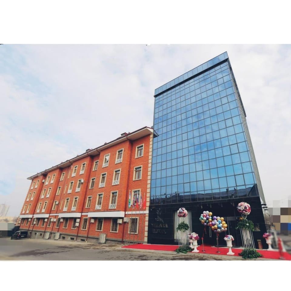 Property building, Day