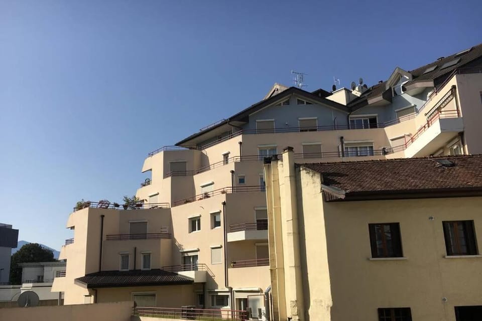 Neighbourhood