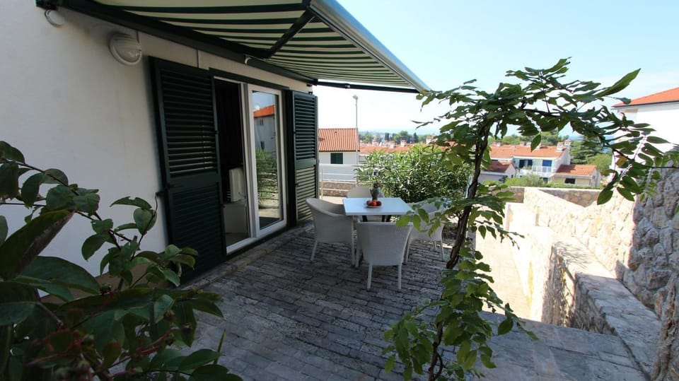 Apartments Adria Bed and Breakfast in Primorje-Gorski Kotar County